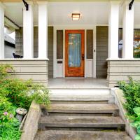 Advantages and Disadvantages of a Glass Front Door